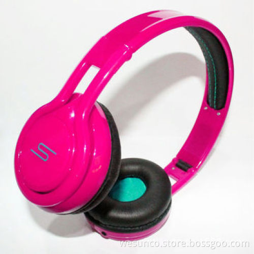 Famous design wired computer headphone